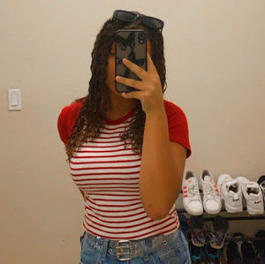 Meet your Posher, Isa